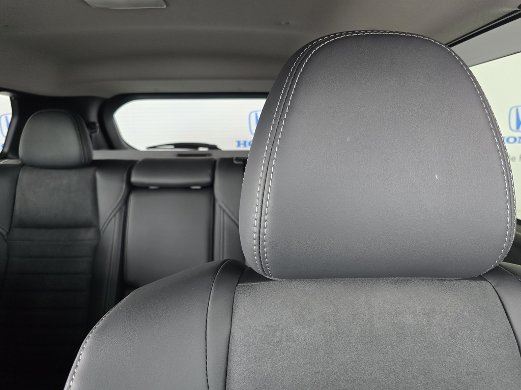 Thumbnail: 2024 Mitsubishi Outlander - 20