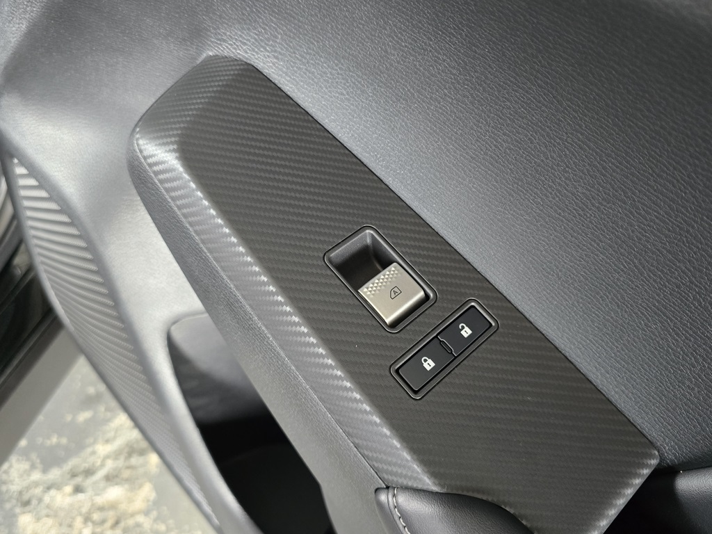 Thumbnail: 2024 Mitsubishi Outlander - 26