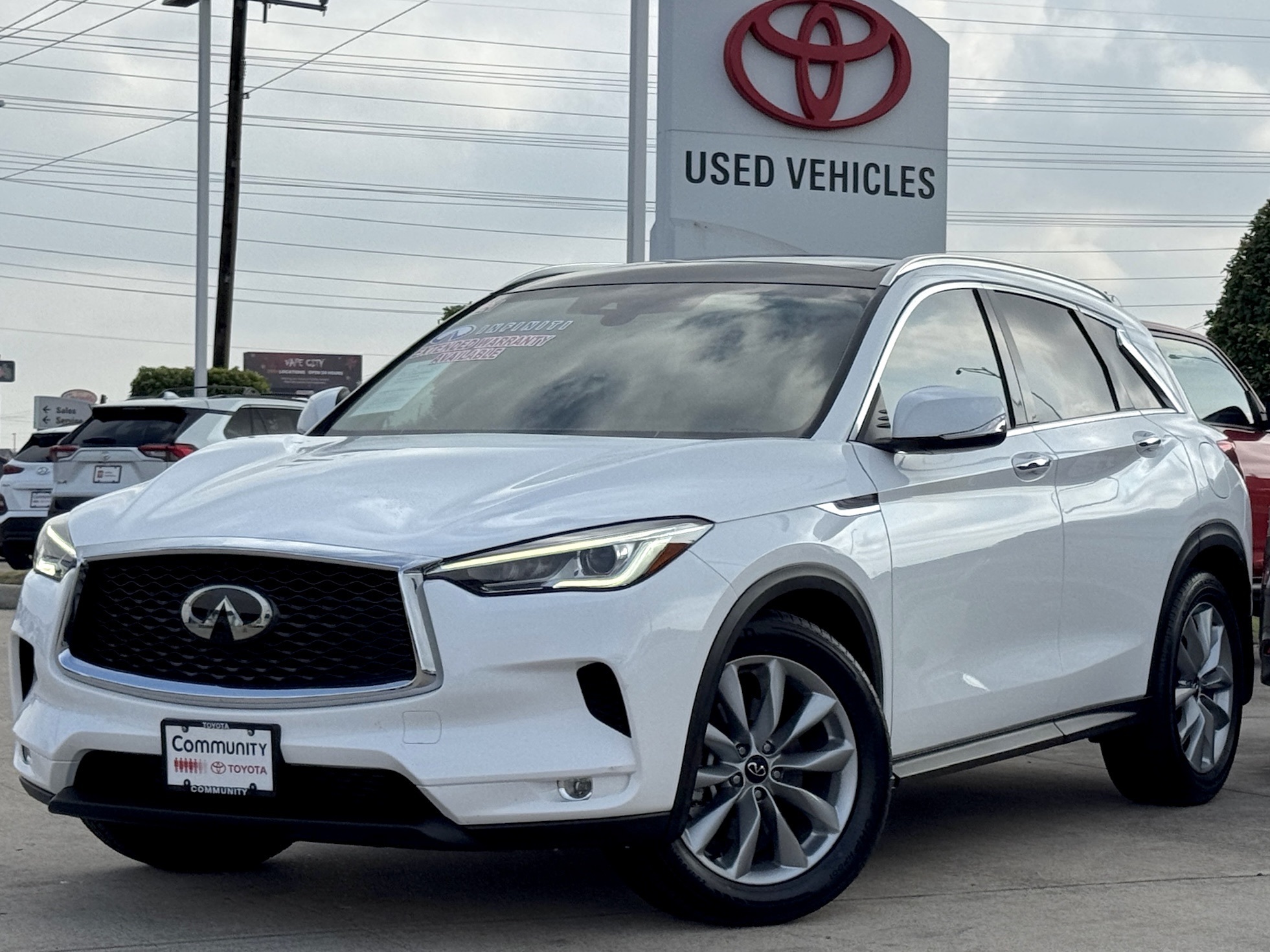 2021 INFINITI QX50 LUXE White at North Houston Mitsubishi