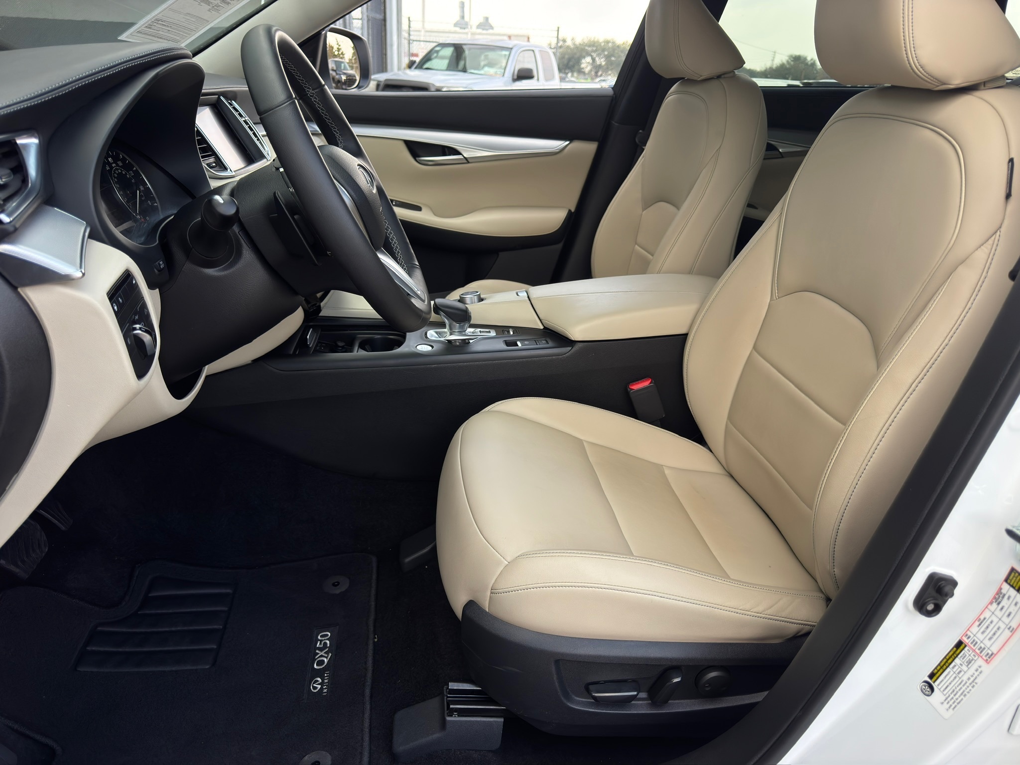 2021 INFINITI QX50 LUXE White at North Houston Mitsubishi