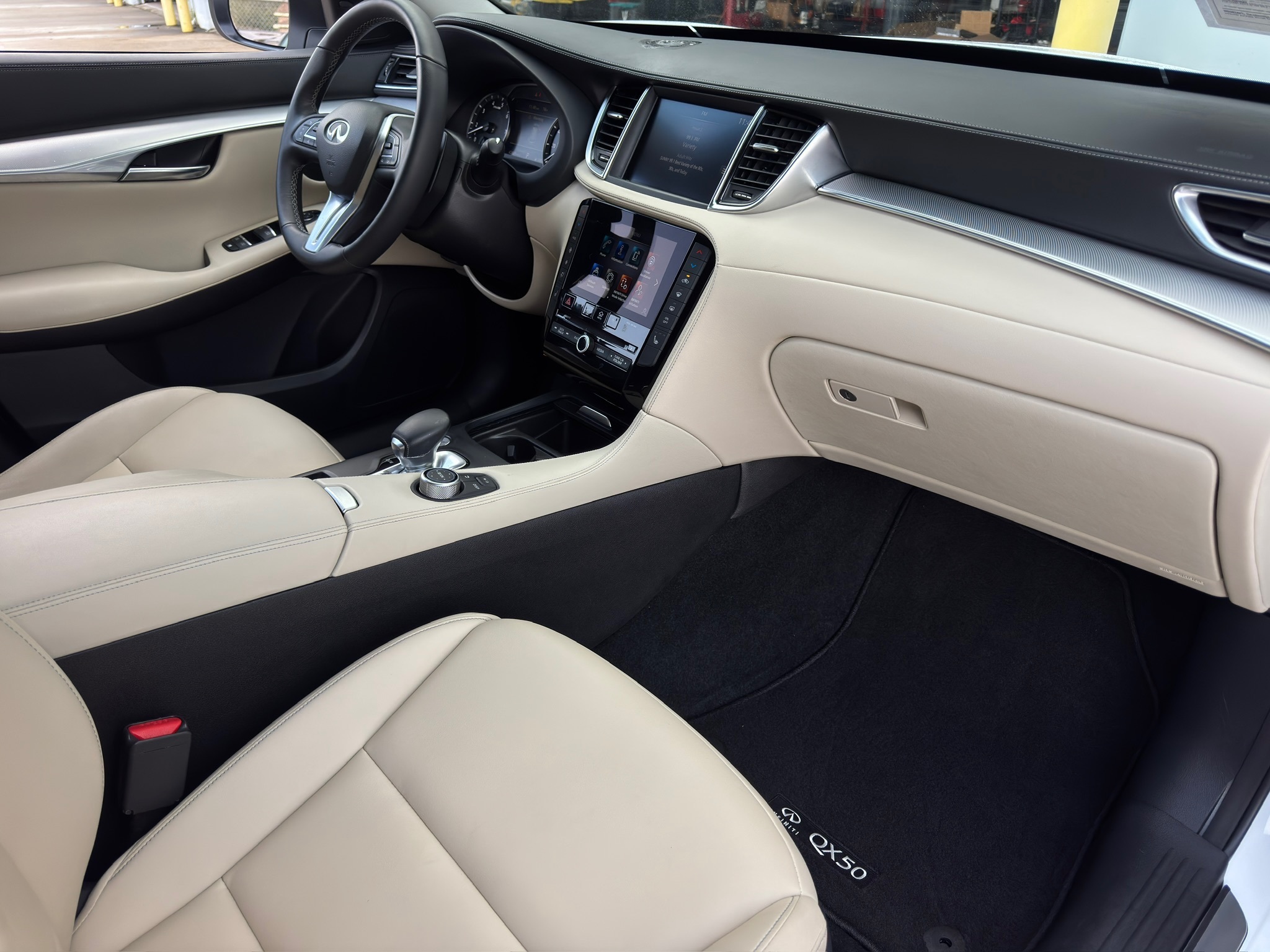 2021 INFINITI QX50 LUXE White at North Houston Mitsubishi