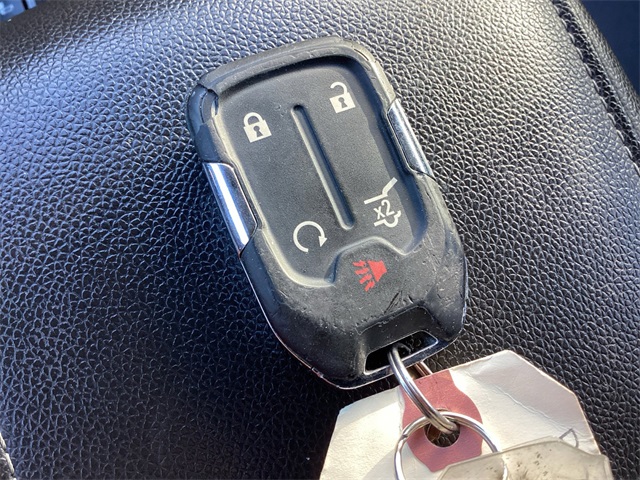 Used Car 2023 Gmc Acadia  Slt For Sale Under $30,000 In San Antonio, Texas