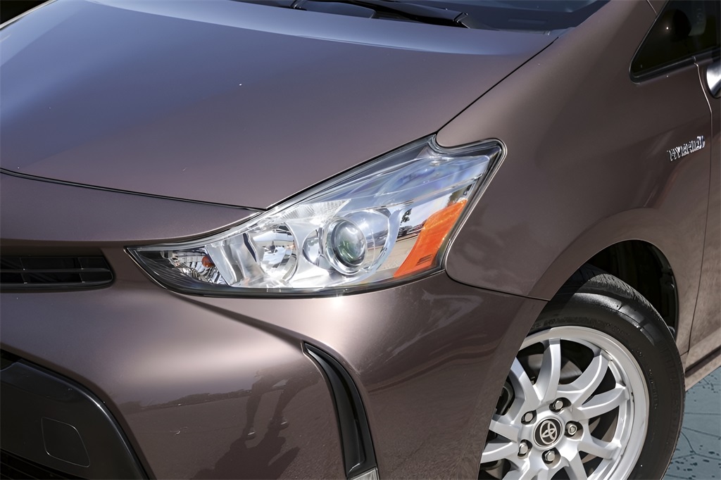 Used Car 2017 Toyota Prius V  Three For Sale Under $25,000 In Austin, Texas