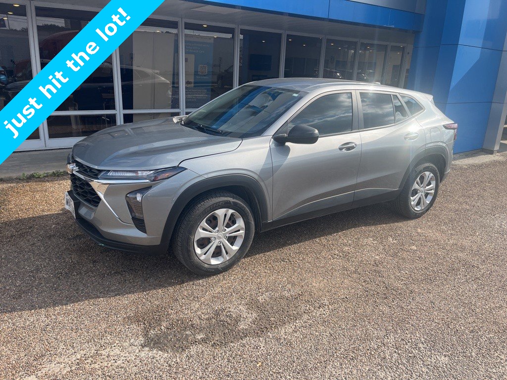 2024 Chevrolet Trax LS FWD