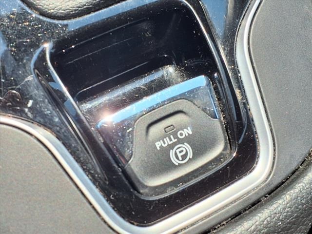 2021 Jeep Cherokee Altitude Black at DeMontrond Gulf Freeway