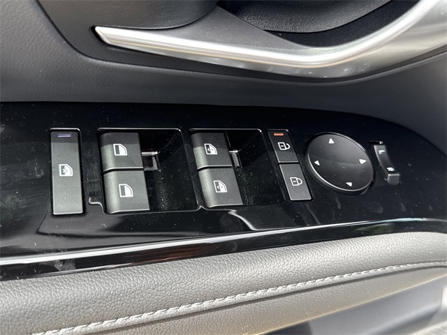 2025 Hyundai Tucson Hybrid Limited Silver at Baytown Hyundai