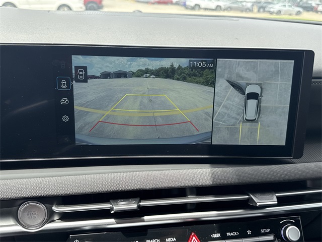 2025 Hyundai Tucson Hybrid Limited Silver at Baytown Hyundai