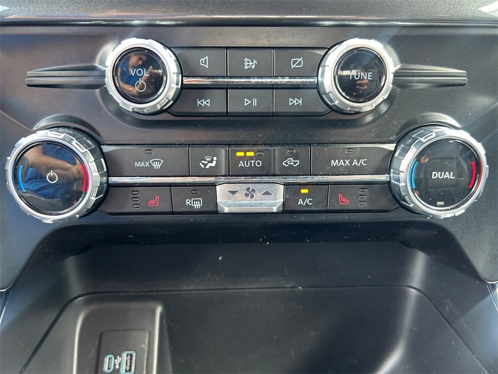 Used Car 2023 Ford F-150  Xlt For Sale Under $40,000 In Floresville, Texas