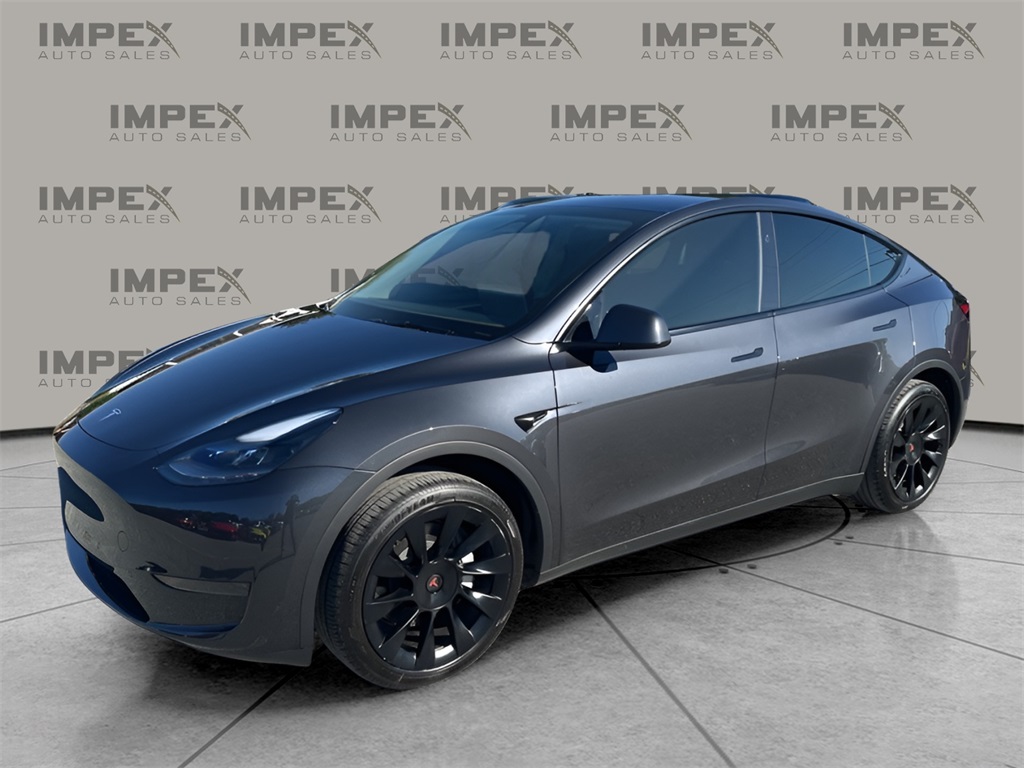 2024 Tesla Model Y Long Range's photo
