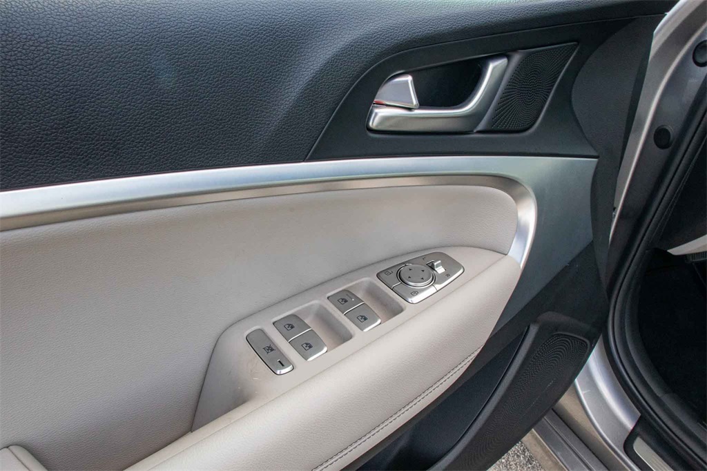 Used Car 2022 Genesis G70  2.0t For Sale Under $30,000 In San Marcos, Texas