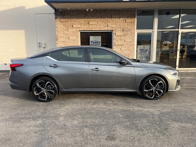 2023 Nissan Altima 2.5 SR AWD