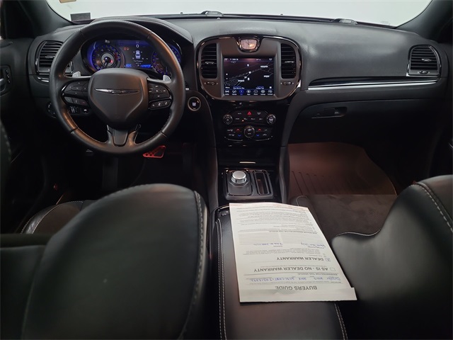 2018 – Chrysler – 300