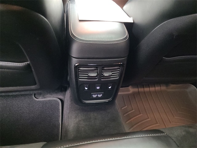 2018 – Chrysler – 300