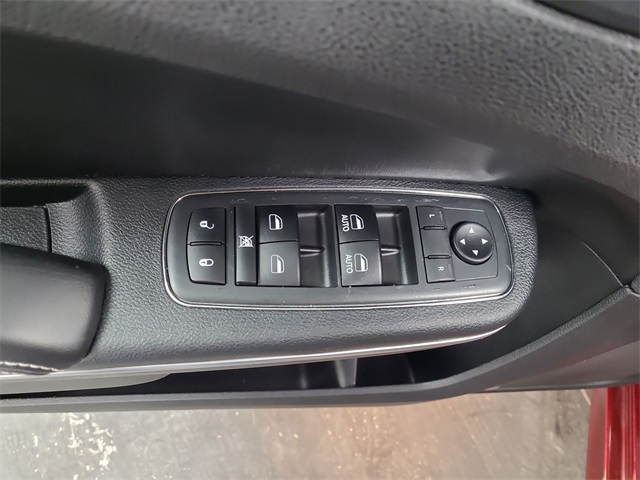 2018 – Chrysler – 300