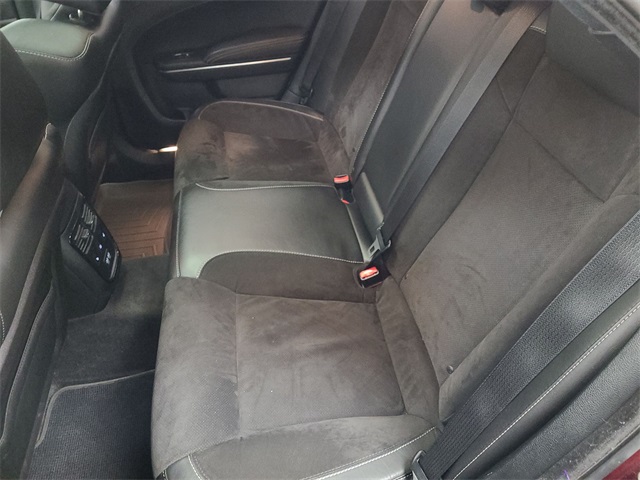 2018 – Chrysler – 300