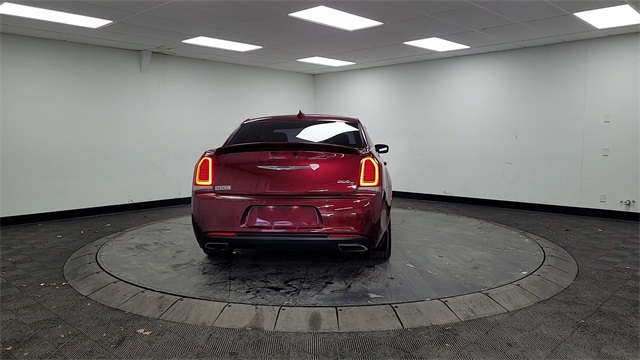 2018 – Chrysler – 300