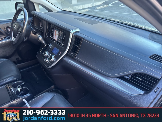 Used Car 2020 Toyota Sienna  For Sale Under $30,000 In San Antonio, Texas