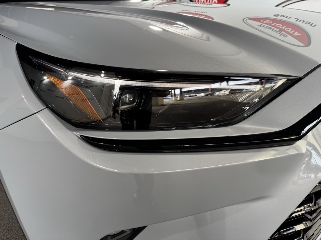 Thumbnail: 2026 Toyota Grand Highlander - 11