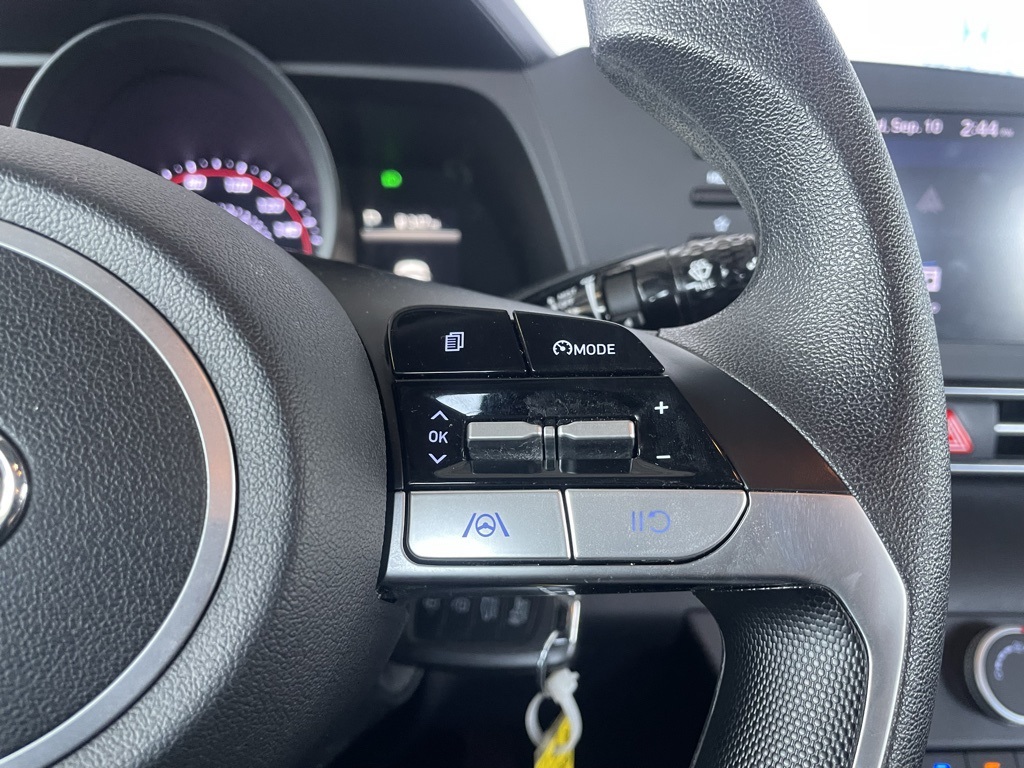Thumbnail: 2022 Hyundai Elantra - 19