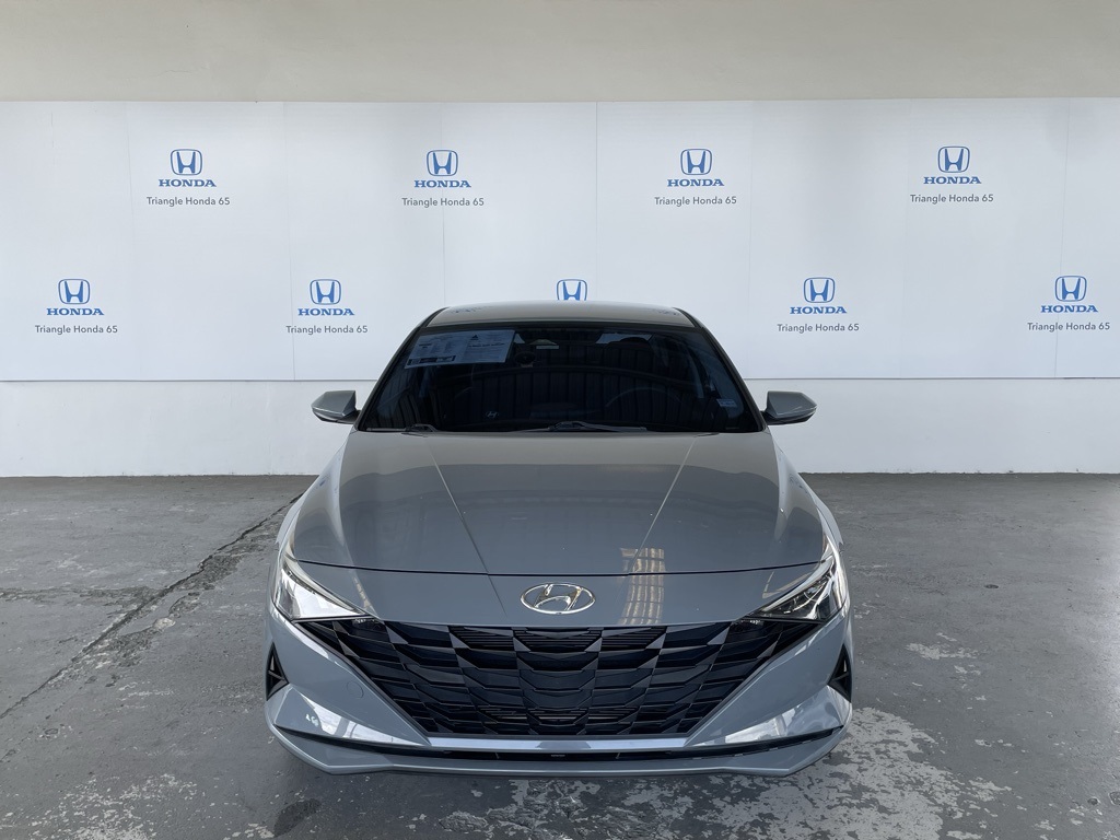 Thumbnail: 2022 Hyundai Elantra - 2
