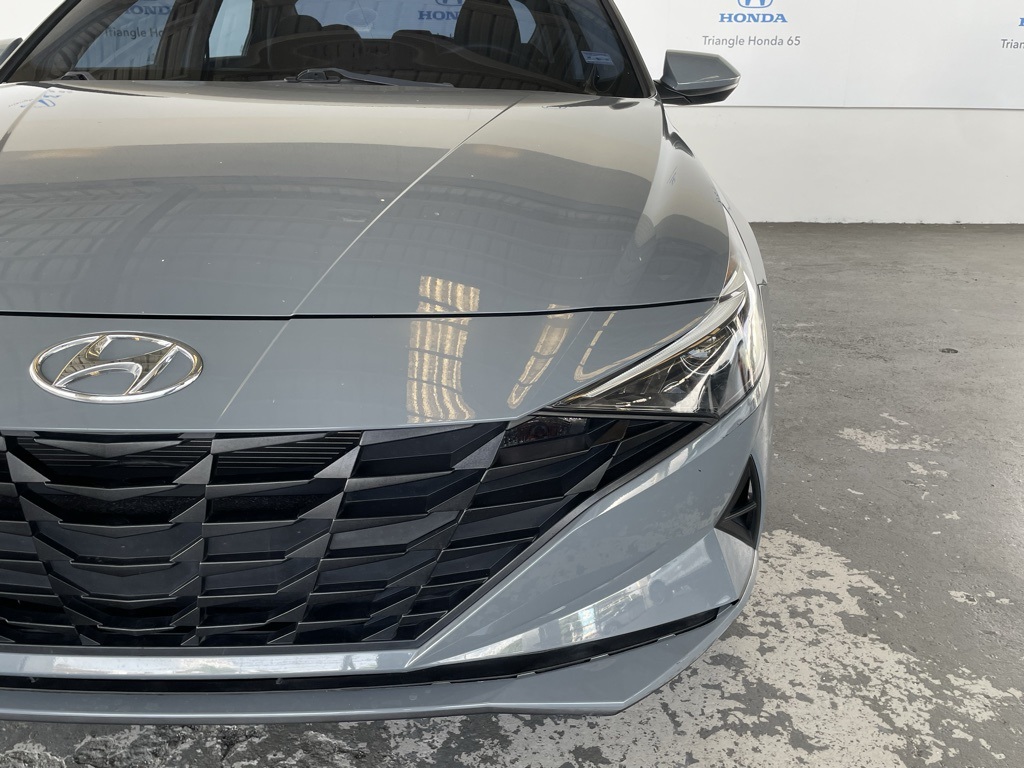 Thumbnail: 2022 Hyundai Elantra - 25