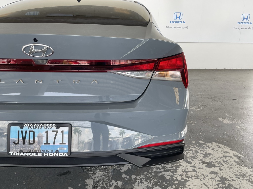 Thumbnail: 2022 Hyundai Elantra - 30