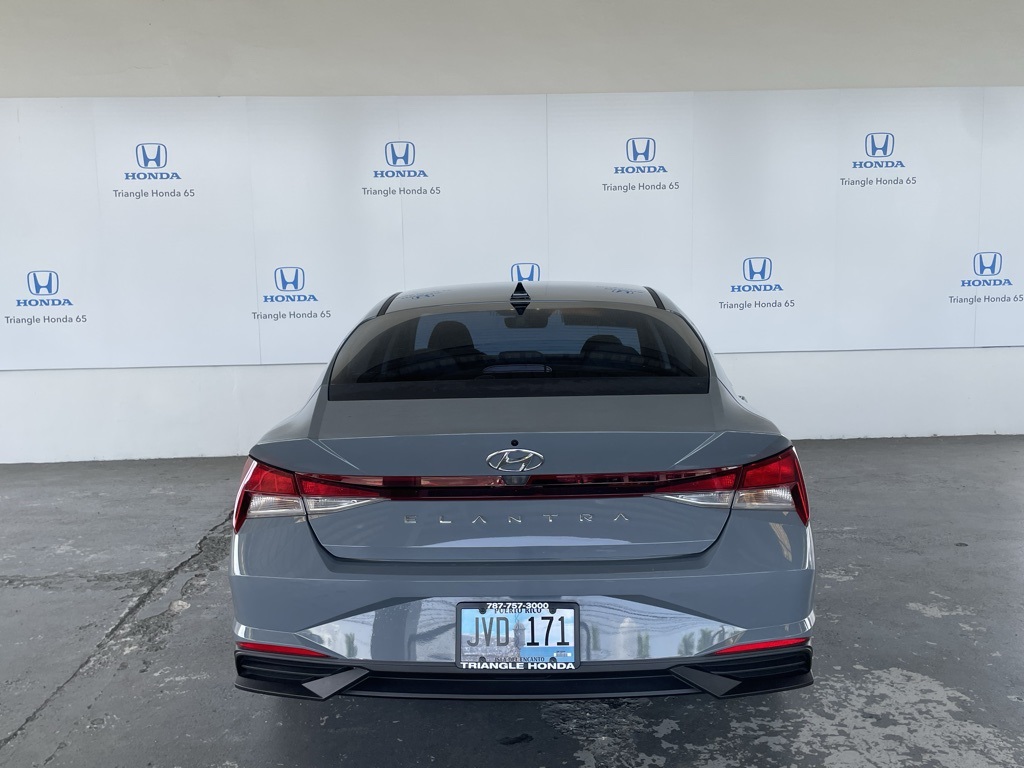 Thumbnail: 2022 Hyundai Elantra - 5