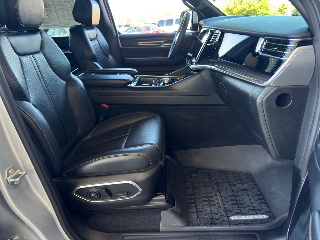 2022 Jeep Wagoneer Series III Silver at Bayshore Chrysler Jeep Dodge Ram