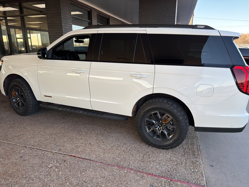 2025 Ford Expedition Tremor 4WD