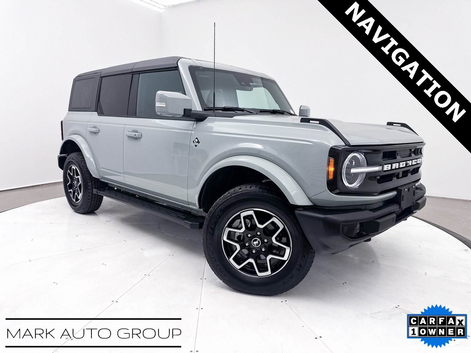 2024 Ford Bronco Outer Banks