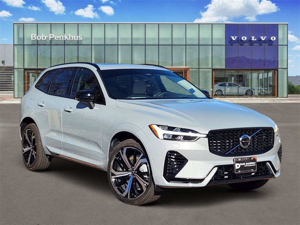 2025 Volvo XC60 Recharge T8 Ultra Dark Theme eAWD