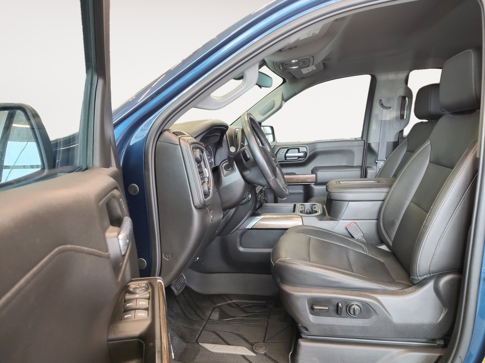 Used Car 2019 Chevrolet Silverado 1500  Lt Trail Boss For Sale Under $40,000 In San Antonio, Texas