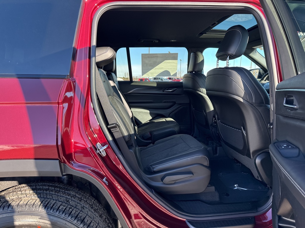 2025 Jeep Grand Cherokee L