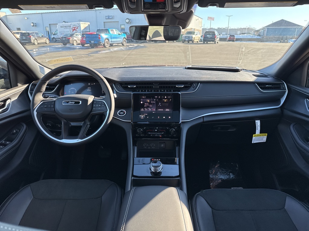 2025 Jeep Grand Cherokee L