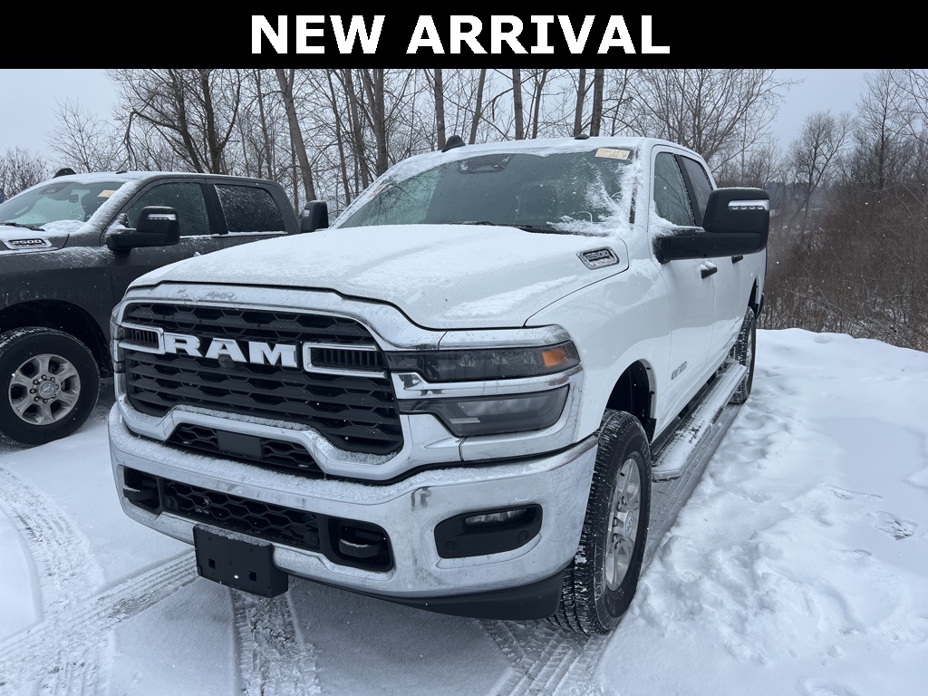 2025 RAM 2500 Big Horn Crew Cab 4WD