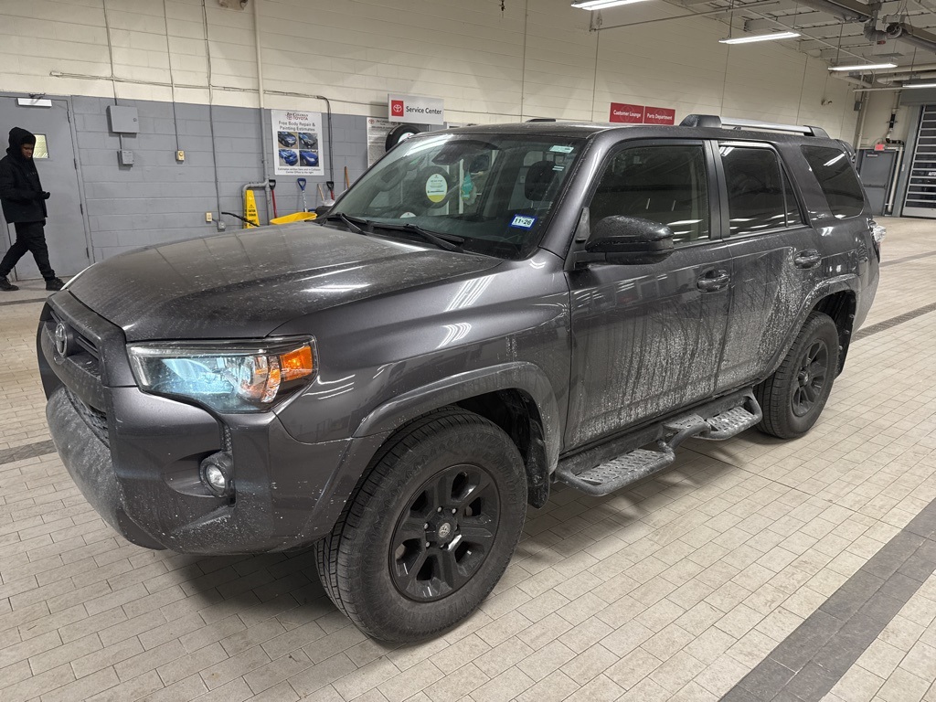 2021 Toyota 4Runner SR5 4WD