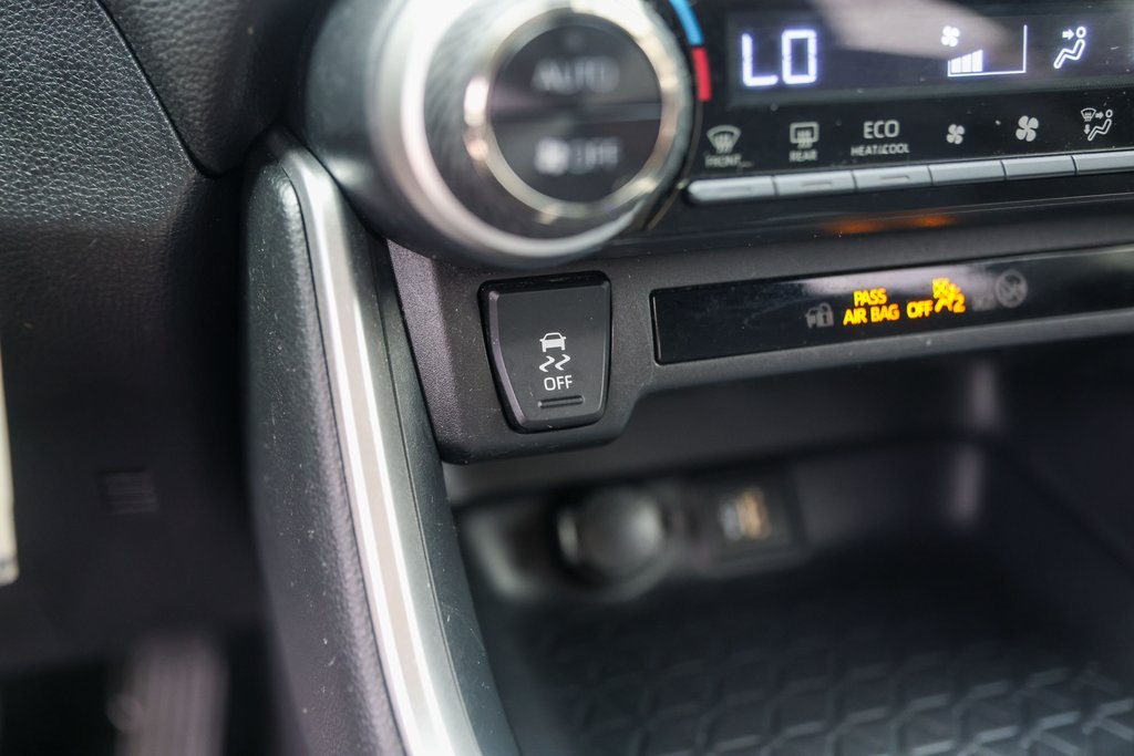 Used Car 2025 Toyota Rav4 Hybrid  Le For Sale Under $35,000 In Austin, Texas