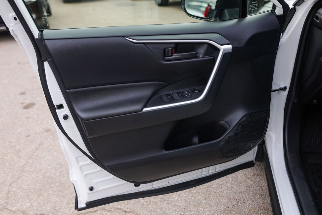 Used Car 2025 Toyota Rav4 Hybrid  Le For Sale Under $35,000 In Austin, Texas