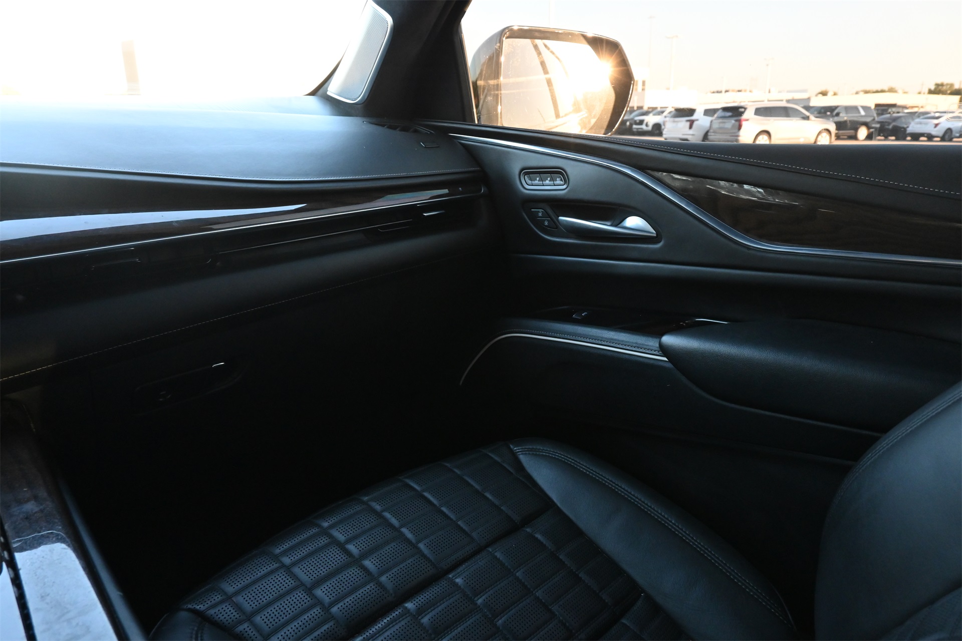 2024 Cadillac Escalade ESV Sport Platinum - 7