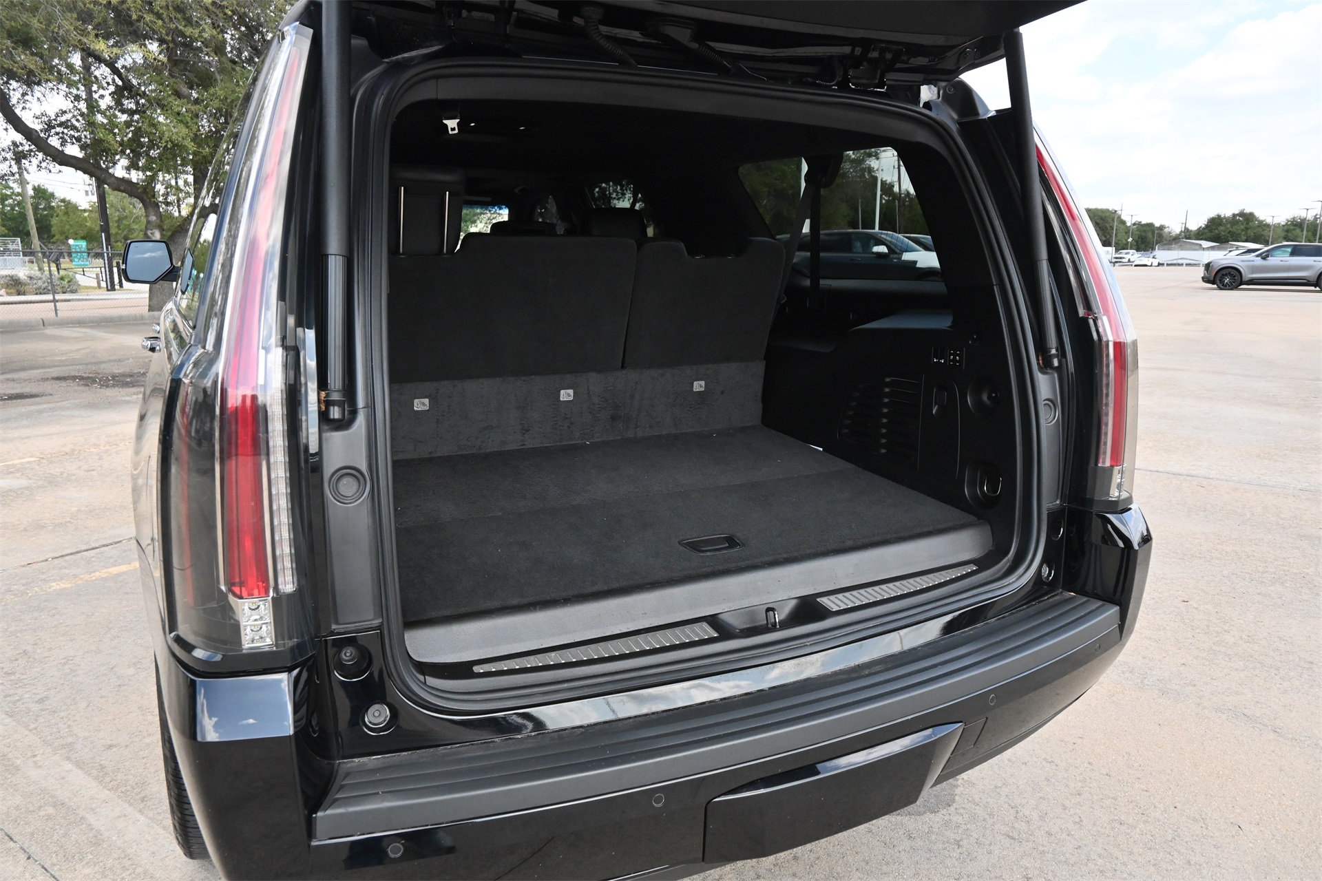 2019 Cadillac Escalade ESV Platinum Edition Black at Tom Peacock Cadillac