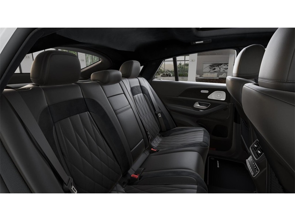 2025 Mercedes Benz GLE 53 AMG photo 4