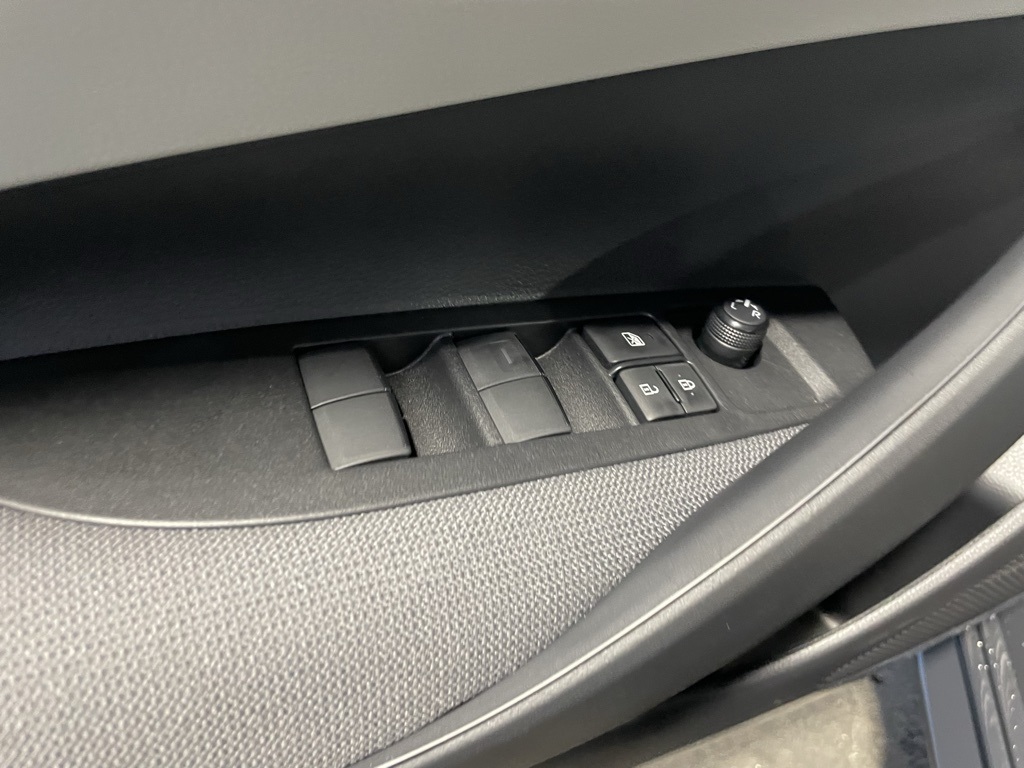 Thumbnail: 2026 Toyota Corolla - 27