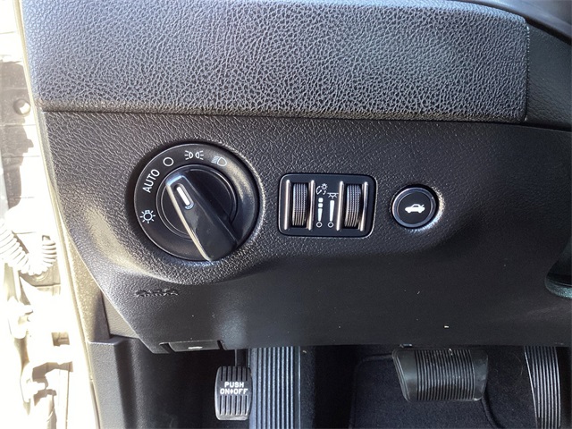 Used Car 2023 Dodge Charger  Sxt For Sale Under $25,000 In San Antonio, Texas