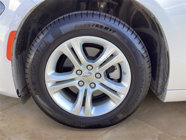 Used Car 2023 Dodge Charger  Sxt For Sale Under $25,000 In San Antonio, Texas