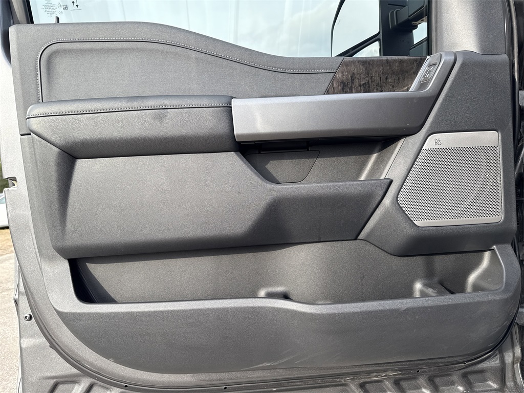 2025 Ford F-250SD Lariat - 9