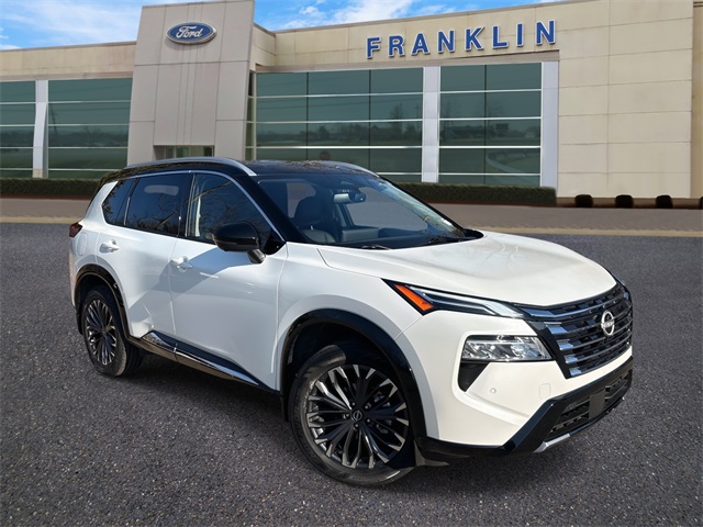 2024 Nissan Rogue Platinum FWD