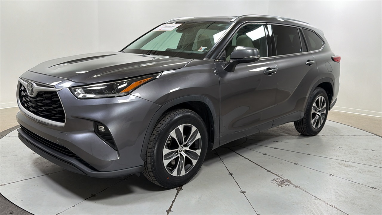 2021 Toyota Highlander XLE FWD