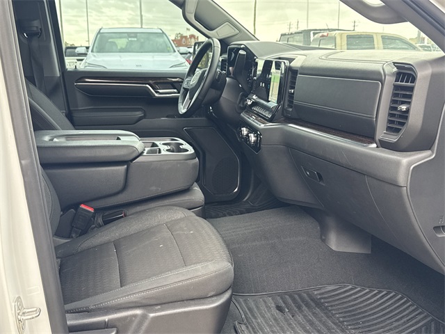 2024 GMC Sierra 1500 Elevation White at Big Star Buick GMC