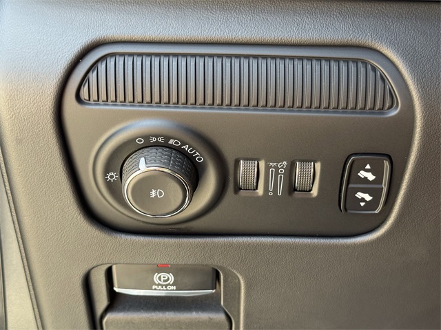 2022 Jeep Grand Wagoneer Series III Gray at Victoria Chrysler Dodge Jeep Ram