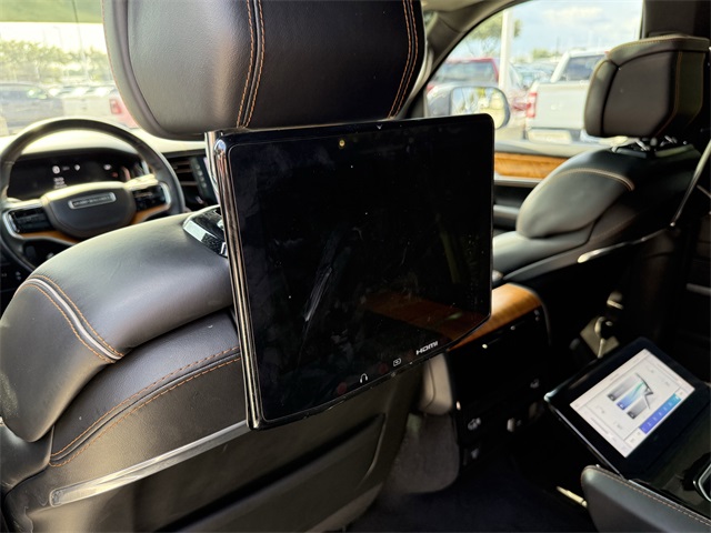 2022 Jeep Grand Wagoneer Series III Gray at Victoria Chrysler Dodge Jeep Ram